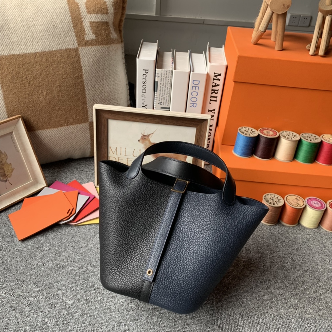 에르메스 피코탄18 블랙 미드나잇블루 끌레망스 가죽